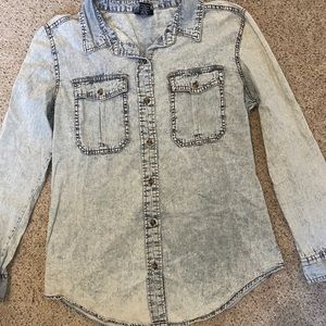 Denim button up size M
